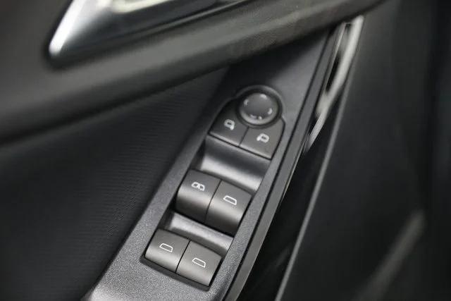 new 2026 Chevrolet Equinox car, priced at $28,180