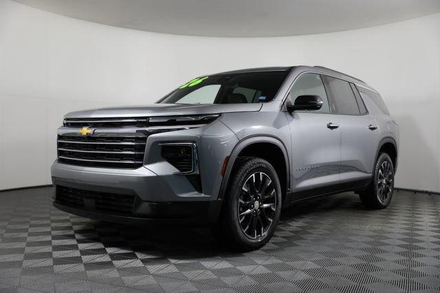 new 2026 Chevrolet Traverse car, priced at $45,206
