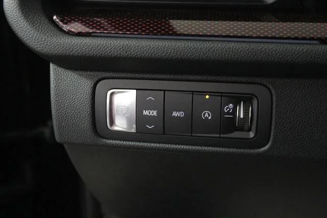 new 2026 Chevrolet Traverse car, priced at $52,832