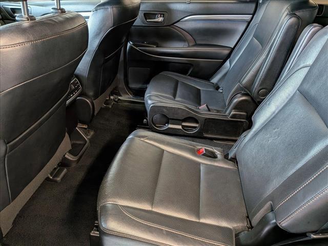 used 2019 Toyota Highlander Hybrid car, priced at $23,257