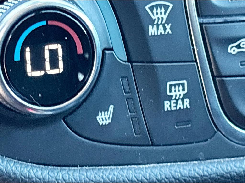 used 2020 Chevrolet Equinox car, priced at $15,500