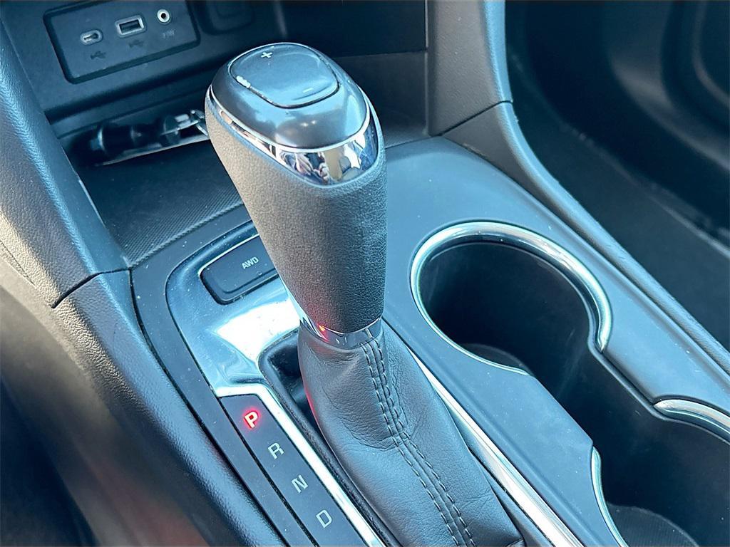 used 2020 Chevrolet Equinox car, priced at $15,500