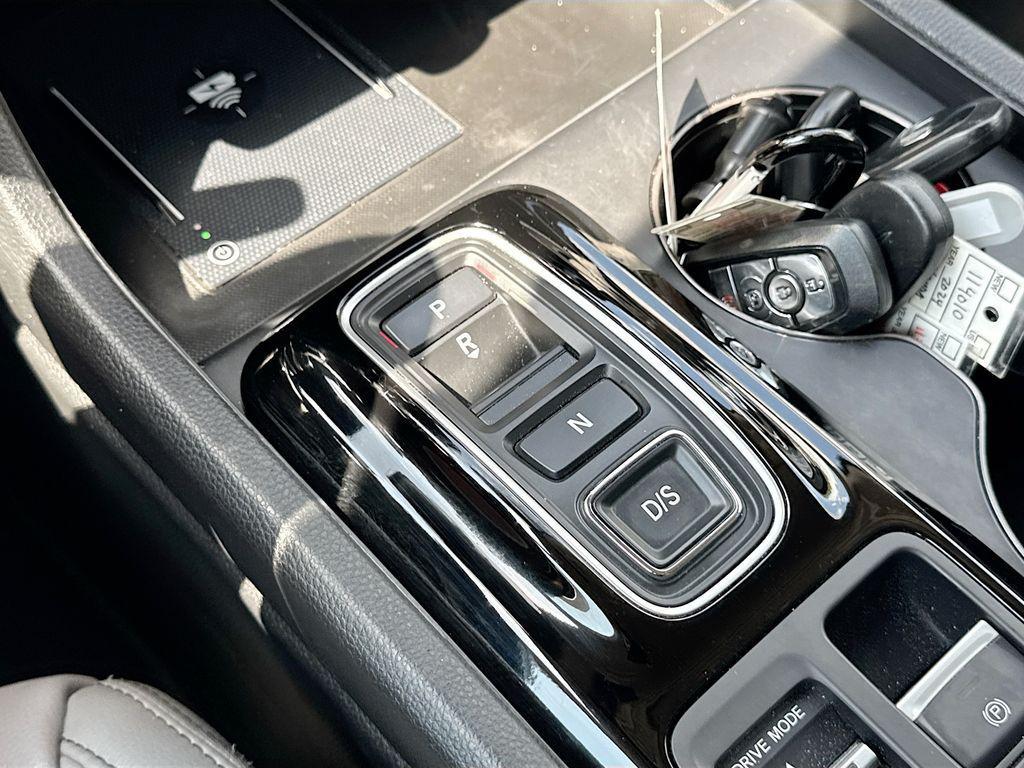 used 2024 Honda Pilot car, priced at $31,400