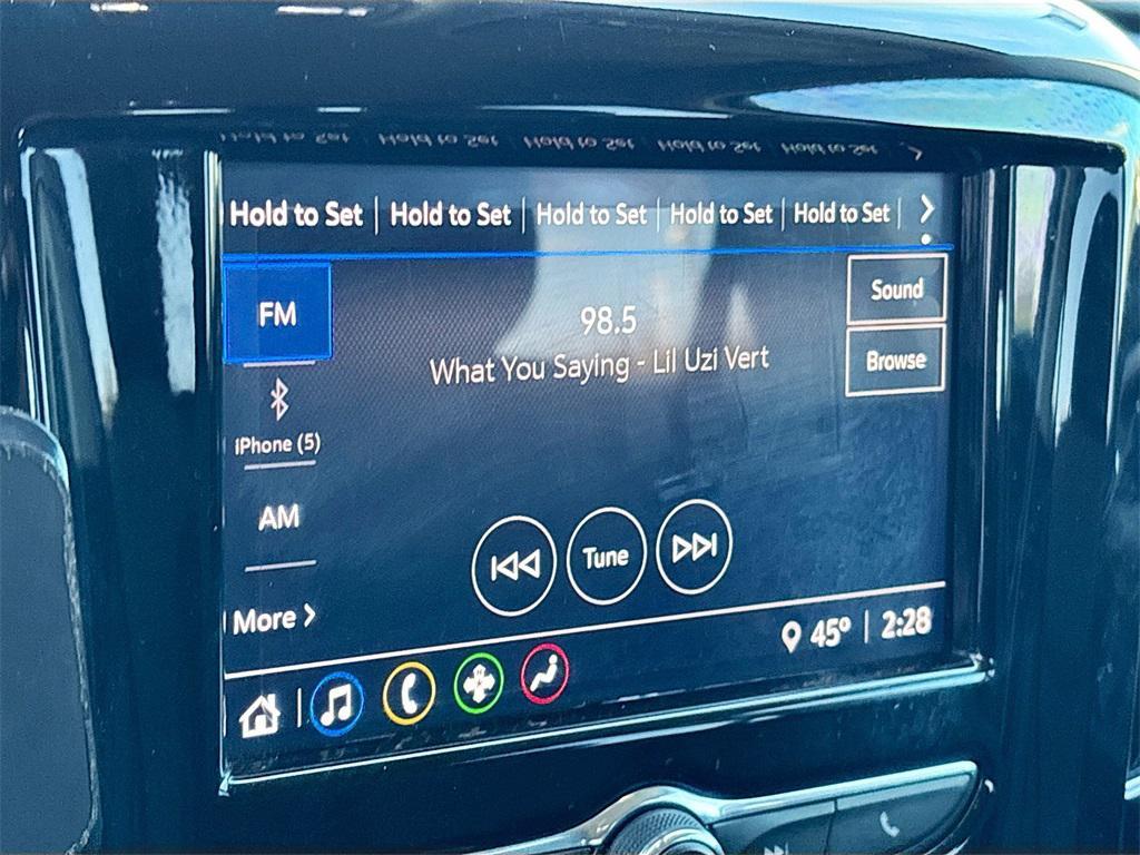 used 2020 Chevrolet Traverse car, priced at $16,500