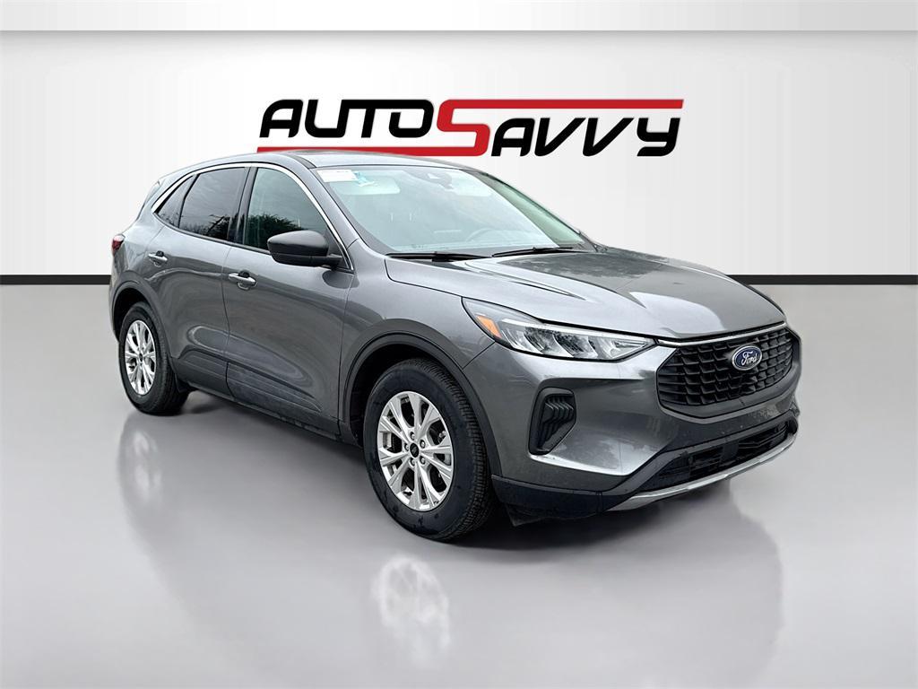 used 2023 Ford Escape car, priced at $17,700