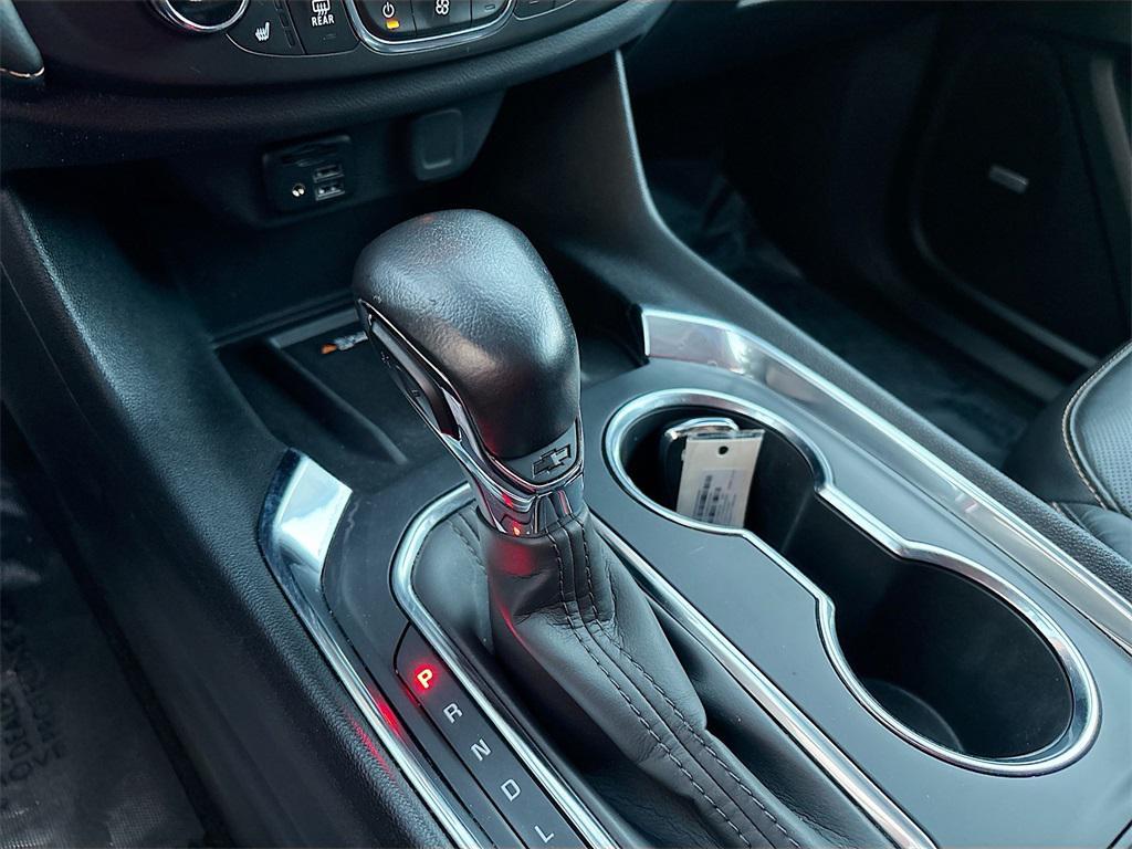 used 2021 Chevrolet Traverse car, priced at $24,400