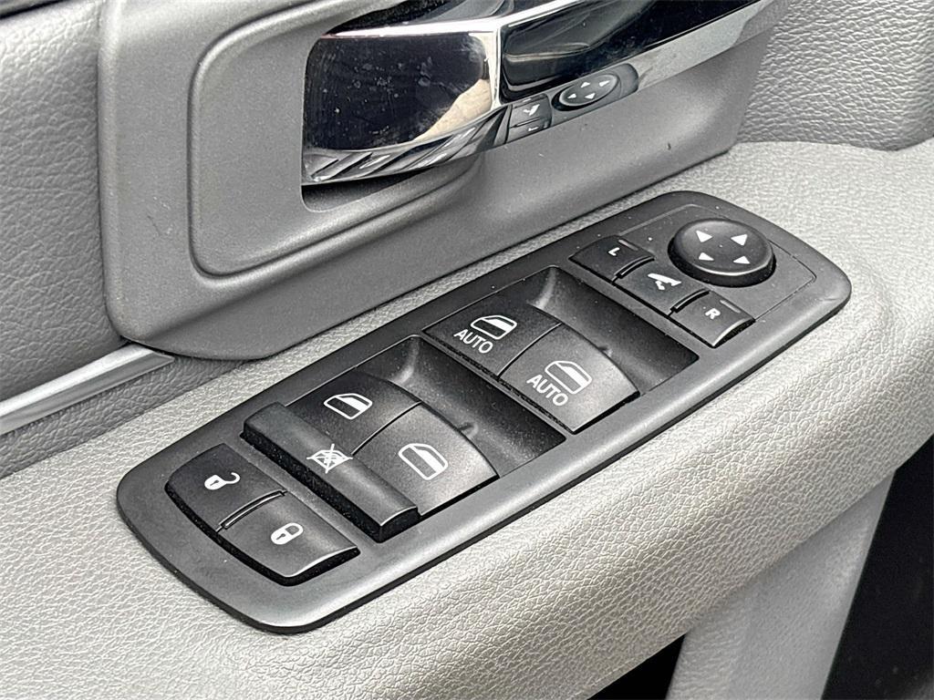 used 2020 Ram 1500 Classic car, priced at $17,800