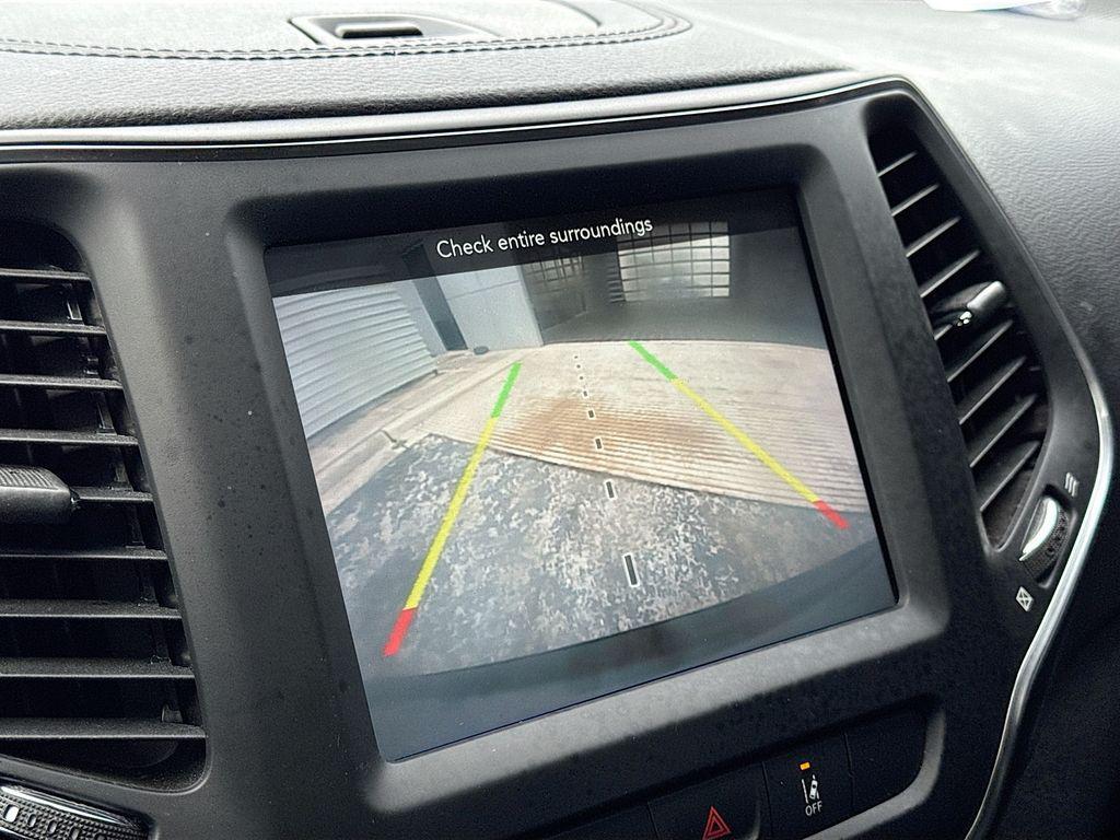 used 2022 Jeep Cherokee car, priced at $17,400