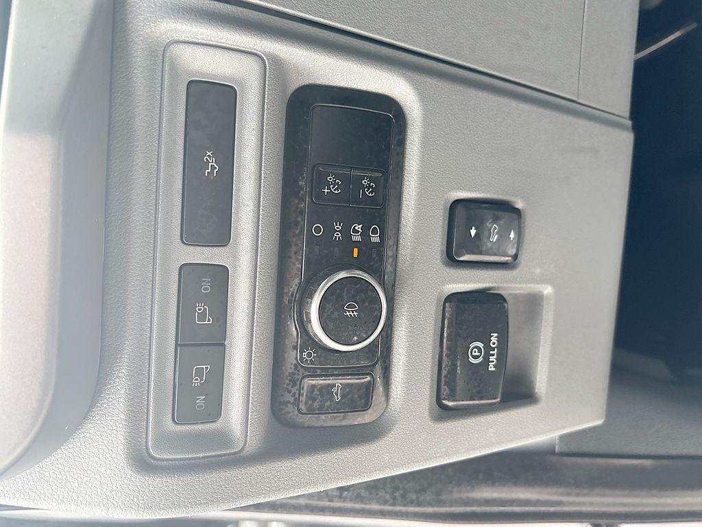 used 2024 Ford F-150 car, priced at $35,000