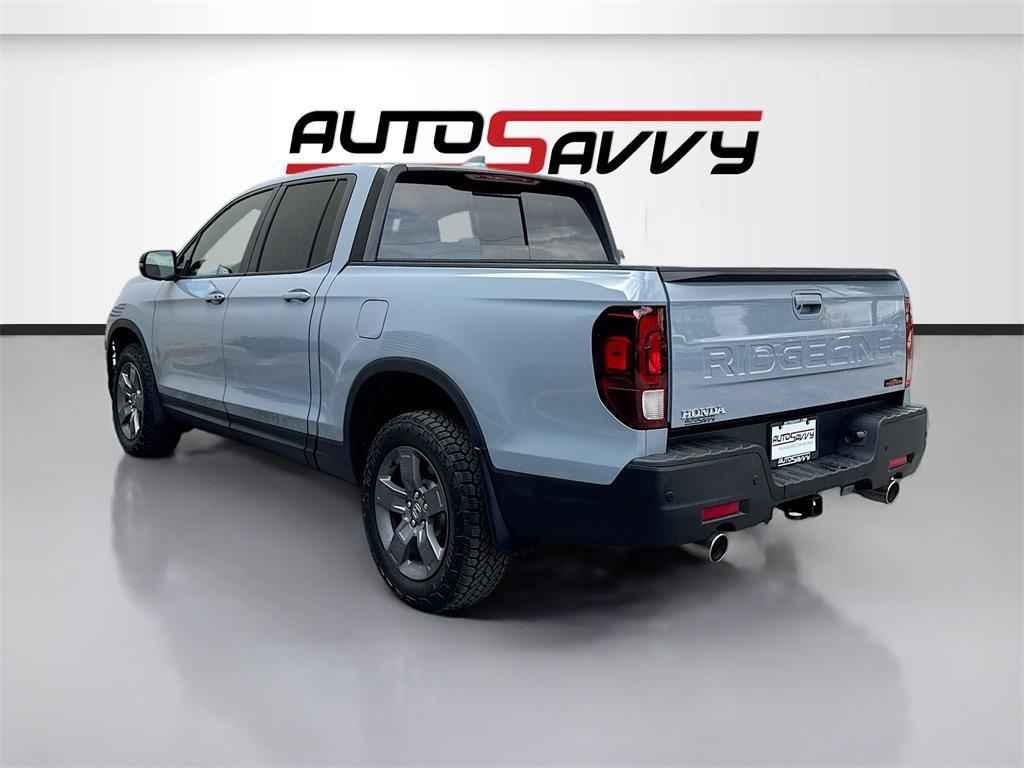 used 2025 Honda Ridgeline car, priced at $32,400