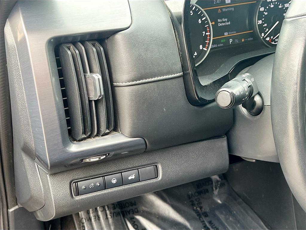 used 2022 Nissan Pathfinder car, priced at $23,100