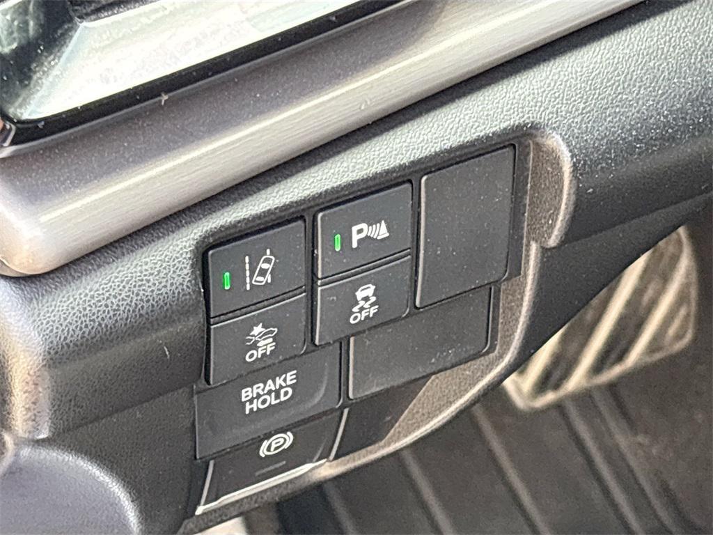 used 2021 Acura RDX car, priced at $25,600