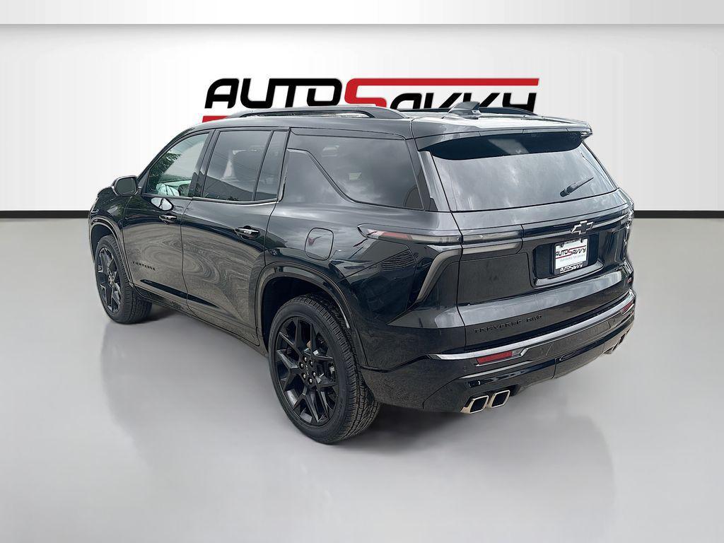 used 2024 Chevrolet Traverse car, priced at $42,400