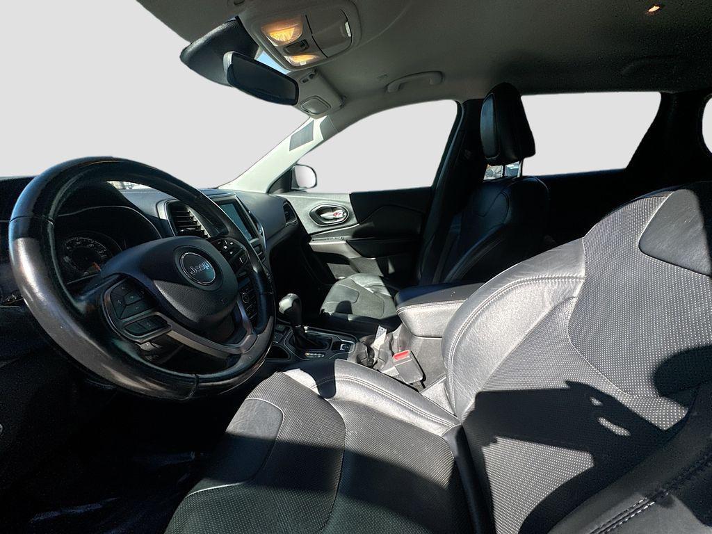 used 2021 Jeep Cherokee car, priced at $16,400