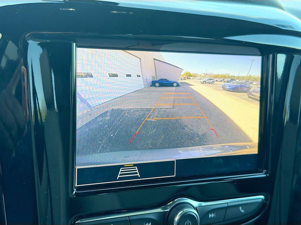 used 2023 Chevrolet Traverse car, priced at $24,200