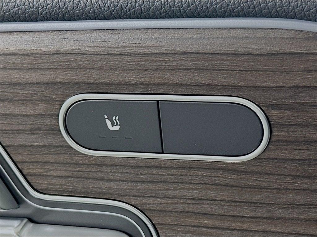 new 2026 Mercedes-Benz GLA 250 car, priced at $47,445