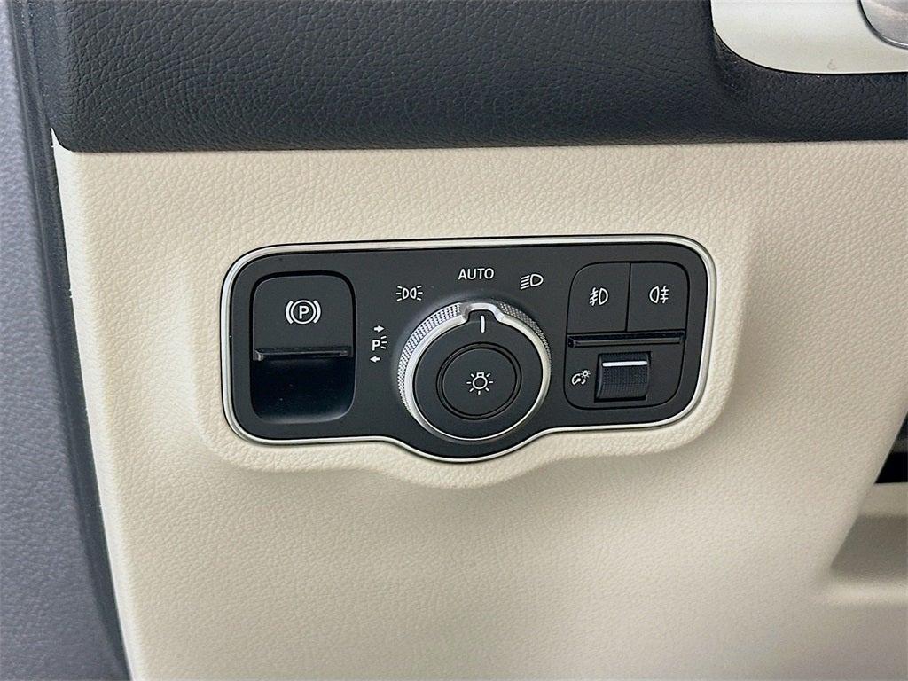 used 2022 Mercedes-Benz GLB 250 car, priced at $30,495