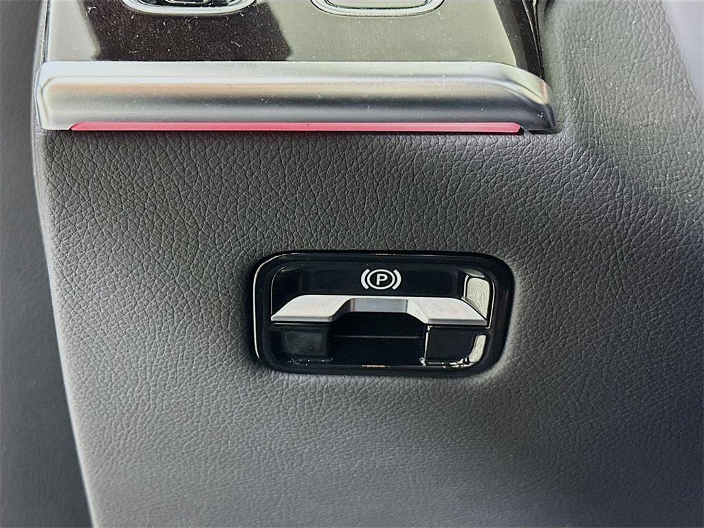 used 2022 Mercedes-Benz S-Class car, priced at $59,999