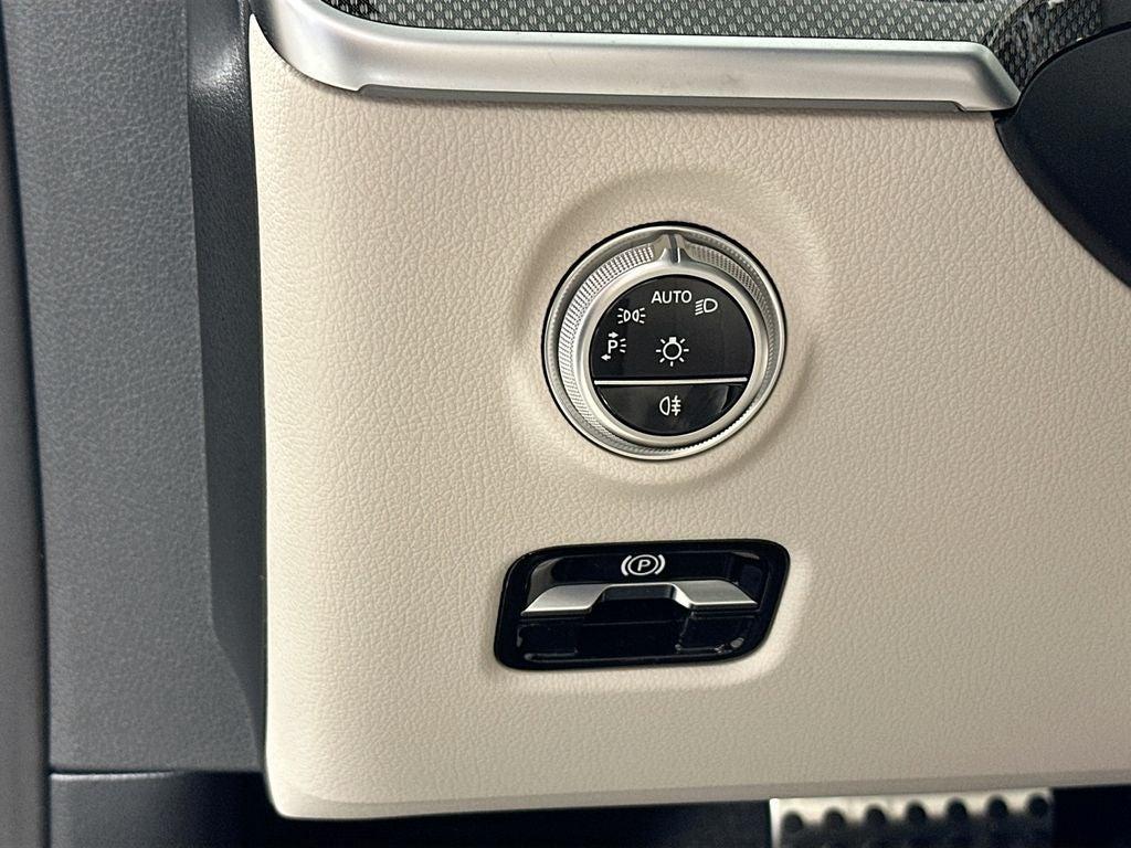 new 2026 Mercedes-Benz CLE 450 car, priced at $77,438