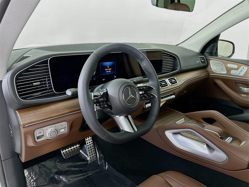 new 2026 Mercedes-Benz GLS 450 car, priced at $101,705