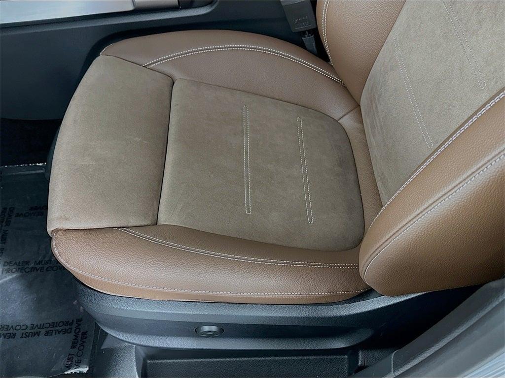 new 2026 Mercedes-Benz GLB 250 car, priced at $53,370