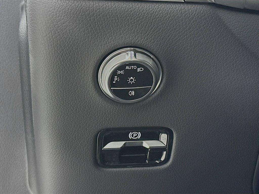 new 2026 Mercedes-Benz GLC 300 car, priced at $60,920