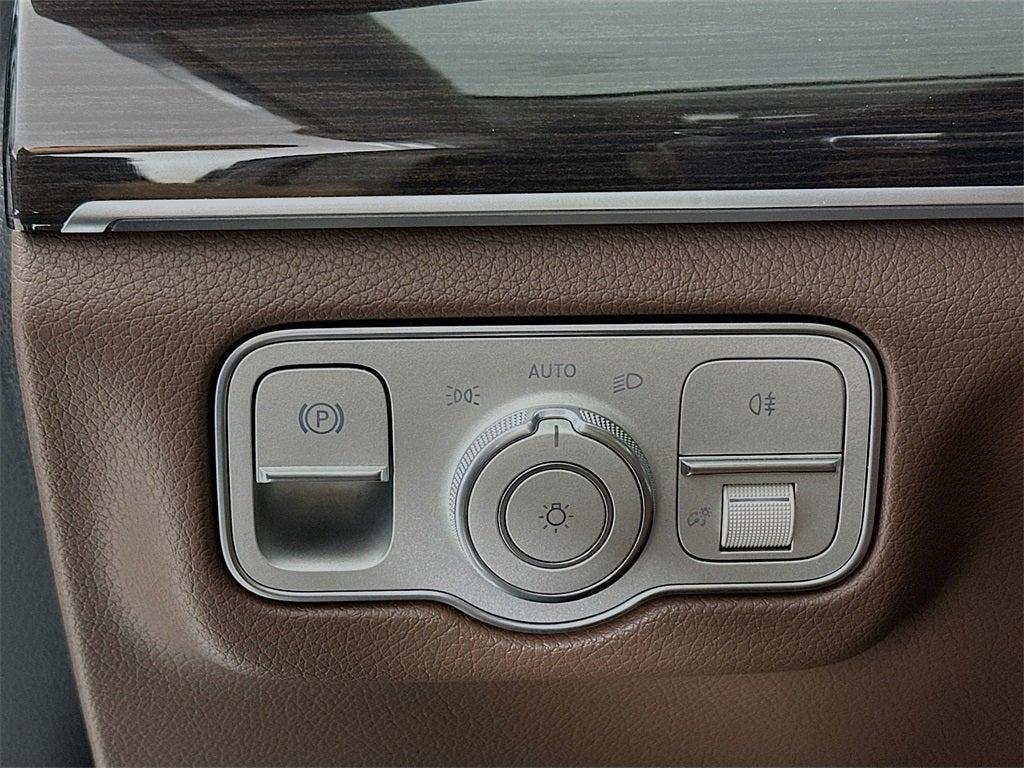 new 2026 Mercedes-Benz GLS 450 car, priced at $97,205