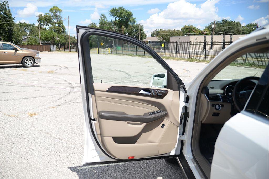 used 2014 Mercedes-Benz M-Class car, priced at $10,995