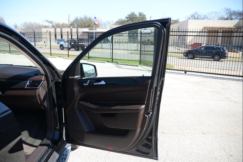 used 2017 Mercedes-Benz GLE 350 car, priced at $15,995