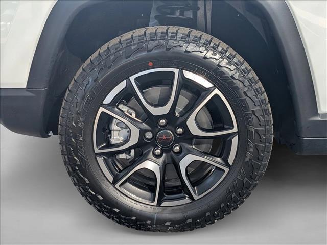 new 2026 Jeep Compass car, priced at $33,999