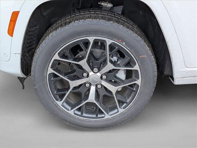 new 2025 Jeep Grand Cherokee car, priced at $64,489