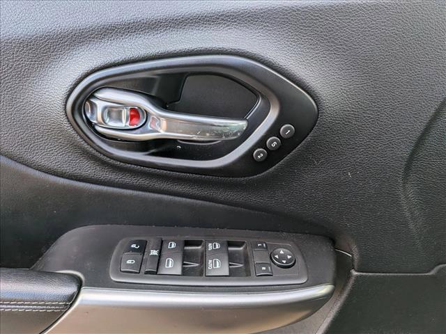 used 2021 Jeep Cherokee car, priced at $19,101