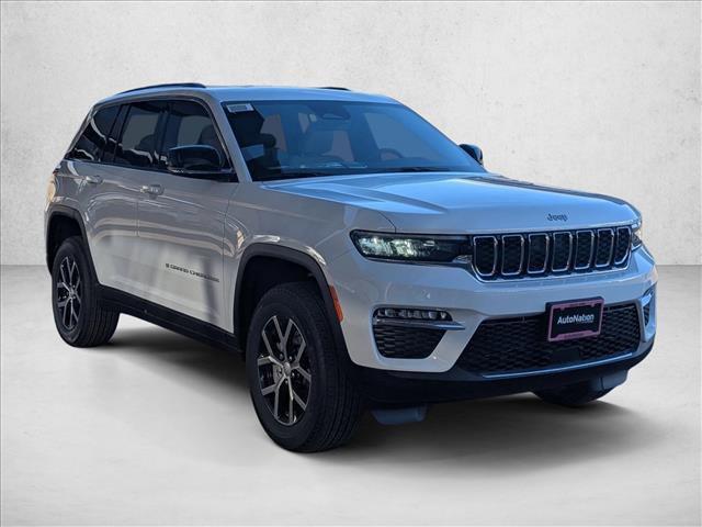 new 2025 Jeep Grand Cherokee car, priced at $43,549