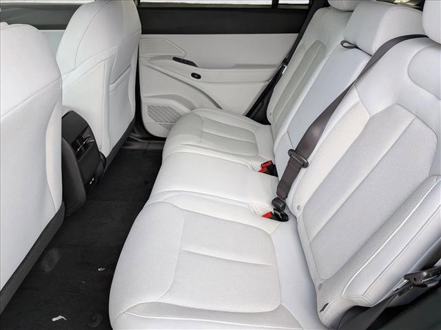 new 2026 Jeep Cherokee car, priced at $33,289