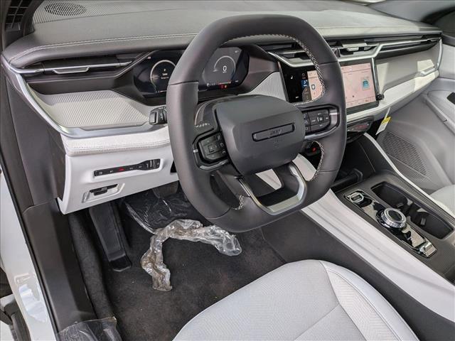 new 2026 Jeep Cherokee car, priced at $33,289