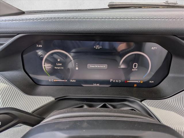 new 2026 Jeep Cherokee car, priced at $33,289