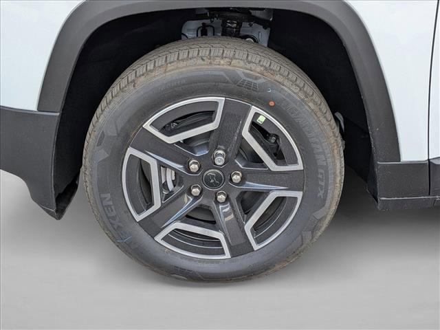 new 2026 Jeep Cherokee car, priced at $33,289