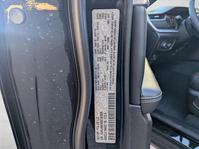 new 2025 Jeep Grand Cherokee L car, priced at $53,317