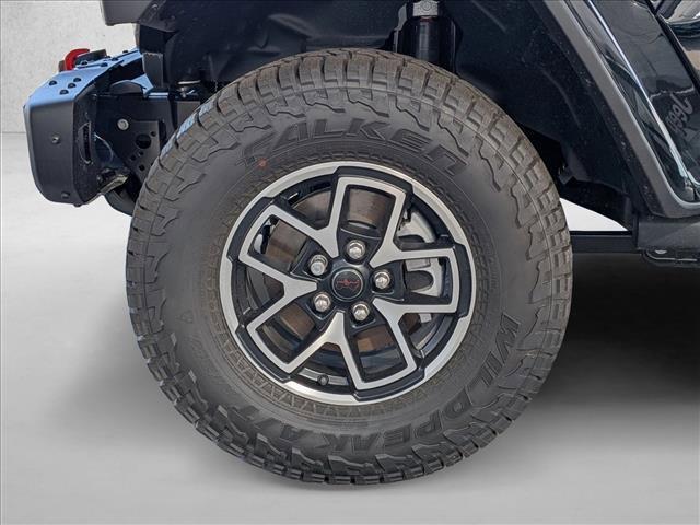 new 2025 Jeep Gladiator car, priced at $52,799