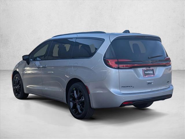 new 2026 Chrysler Pacifica car, priced at $47,838