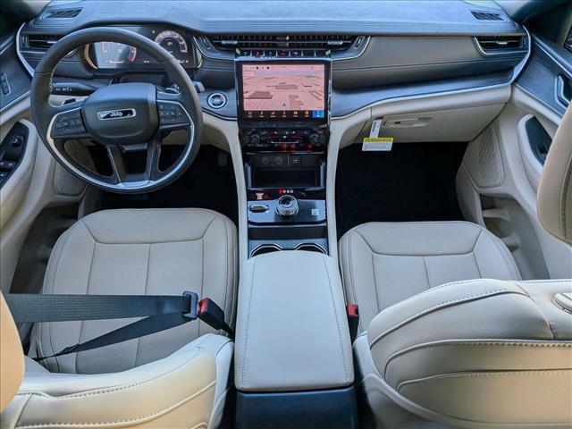 new 2025 Jeep Grand Cherokee car, priced at $48,549