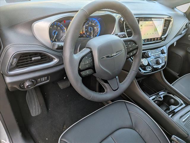 new 2026 Chrysler Pacifica car, priced at $53,279