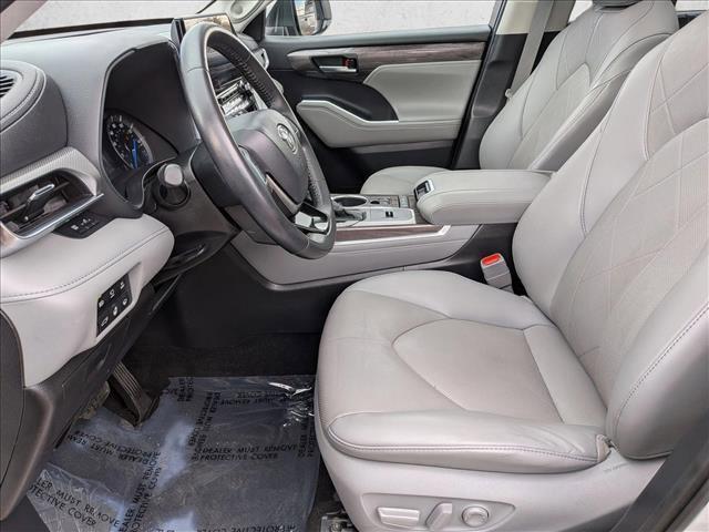 used 2021 Toyota Highlander Hybrid car, priced at $35,699