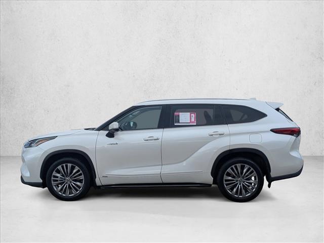 used 2021 Toyota Highlander Hybrid car, priced at $35,699