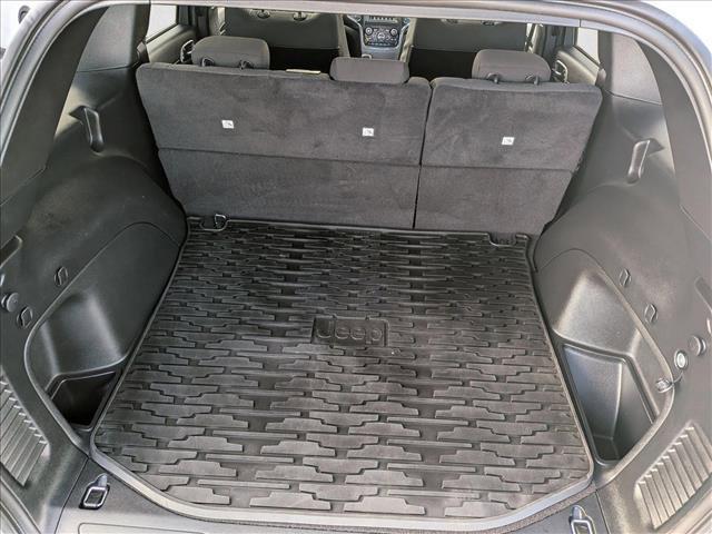 used 2021 Jeep Grand Cherokee car, priced at $22,812