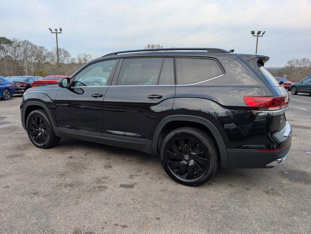 used 2025 Volkswagen Atlas car, priced at $32,998