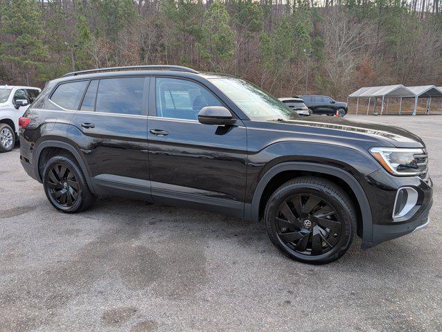 used 2025 Volkswagen Atlas car, priced at $32,998