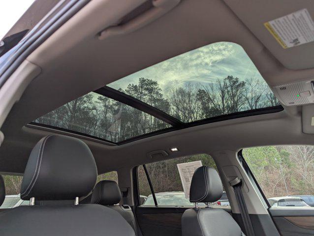 used 2025 Volkswagen Atlas car, priced at $32,998