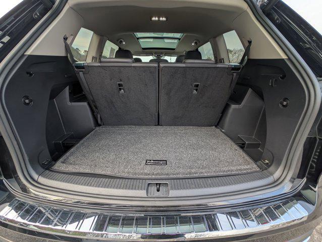 used 2025 Volkswagen Atlas car, priced at $32,998