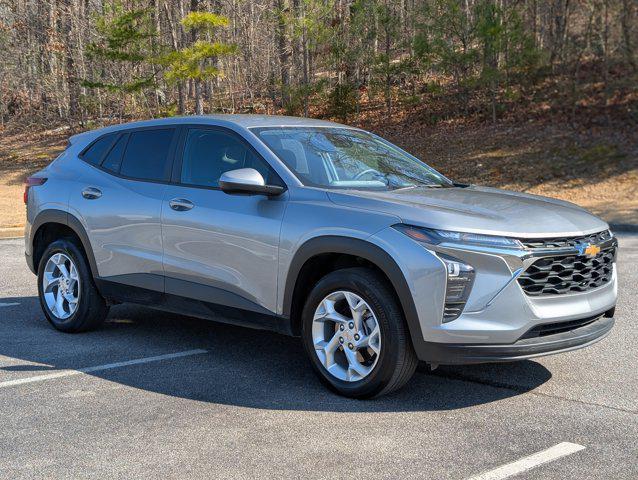 used 2024 Chevrolet Trax car, priced at $18,997